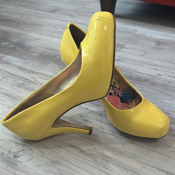 Madden Girl Shoes Maden Girl Yellow Shoes Size 7 Poshmark